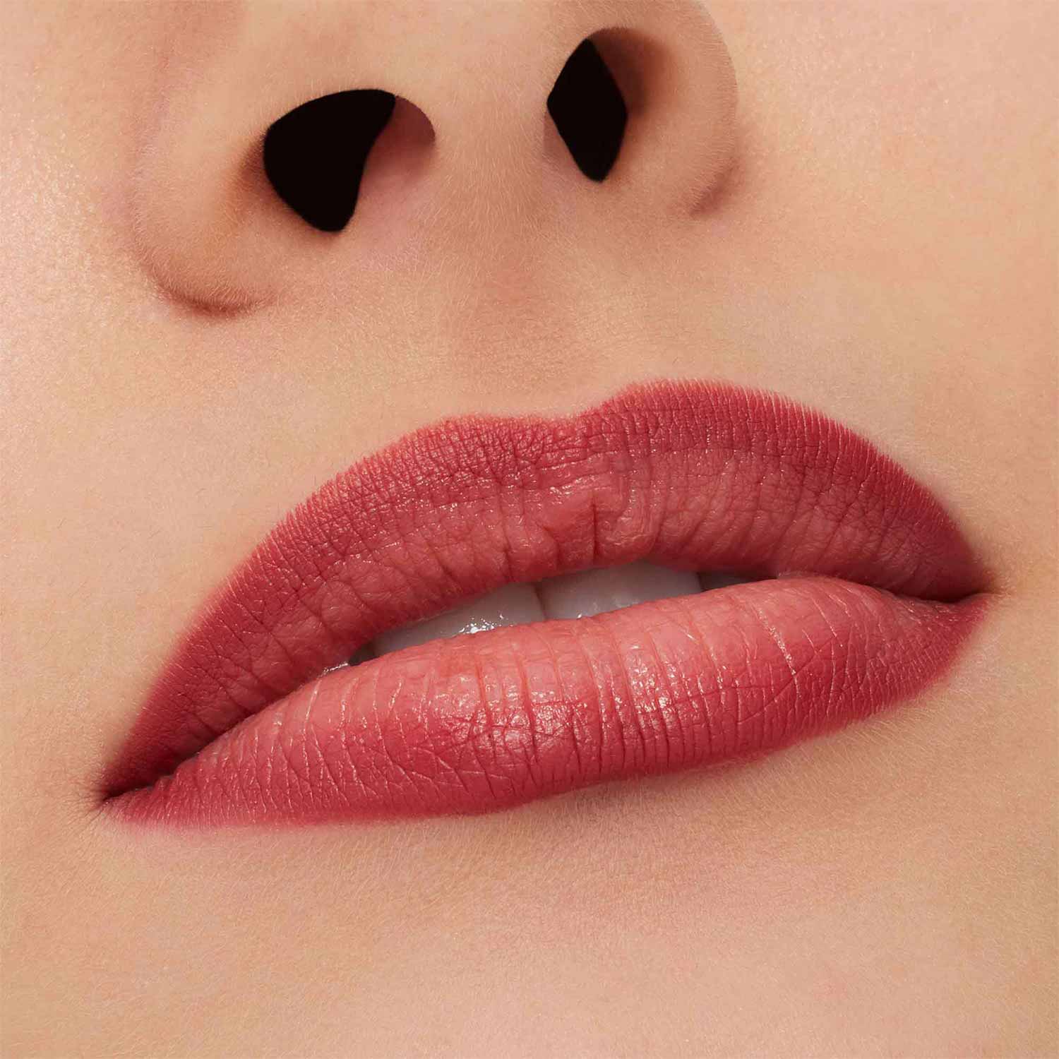 M&middot;A&middot;C LIP PENCIL (DELINEADOR DE LABIOS)